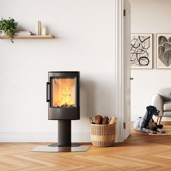 Wiking Miro 1 with a pedestal in a living room setting