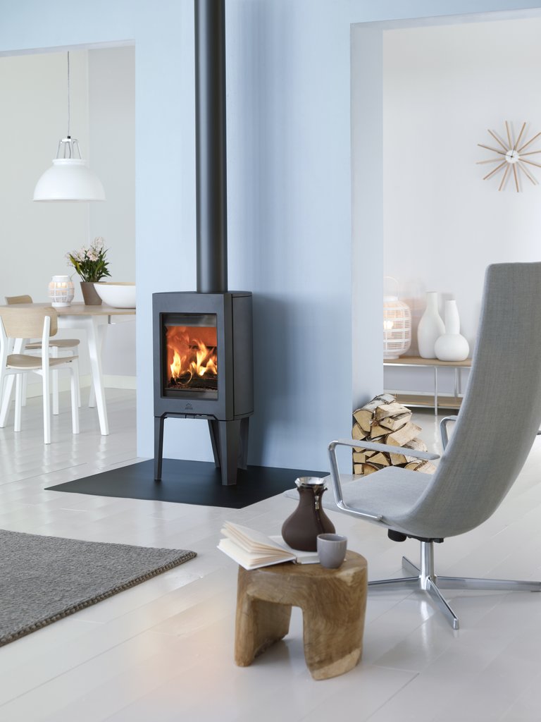 Jotul F 162 Black Wood Burning Stove - Image 2