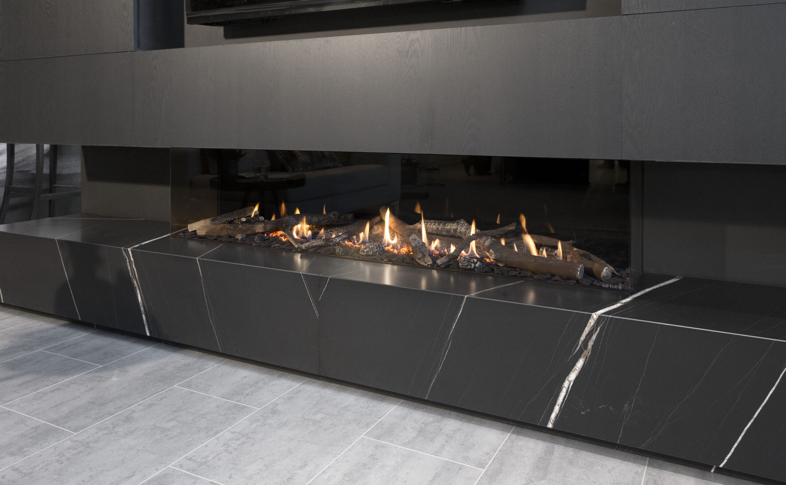 Kalfire G170/37S Gas Fireplace, living room setting
