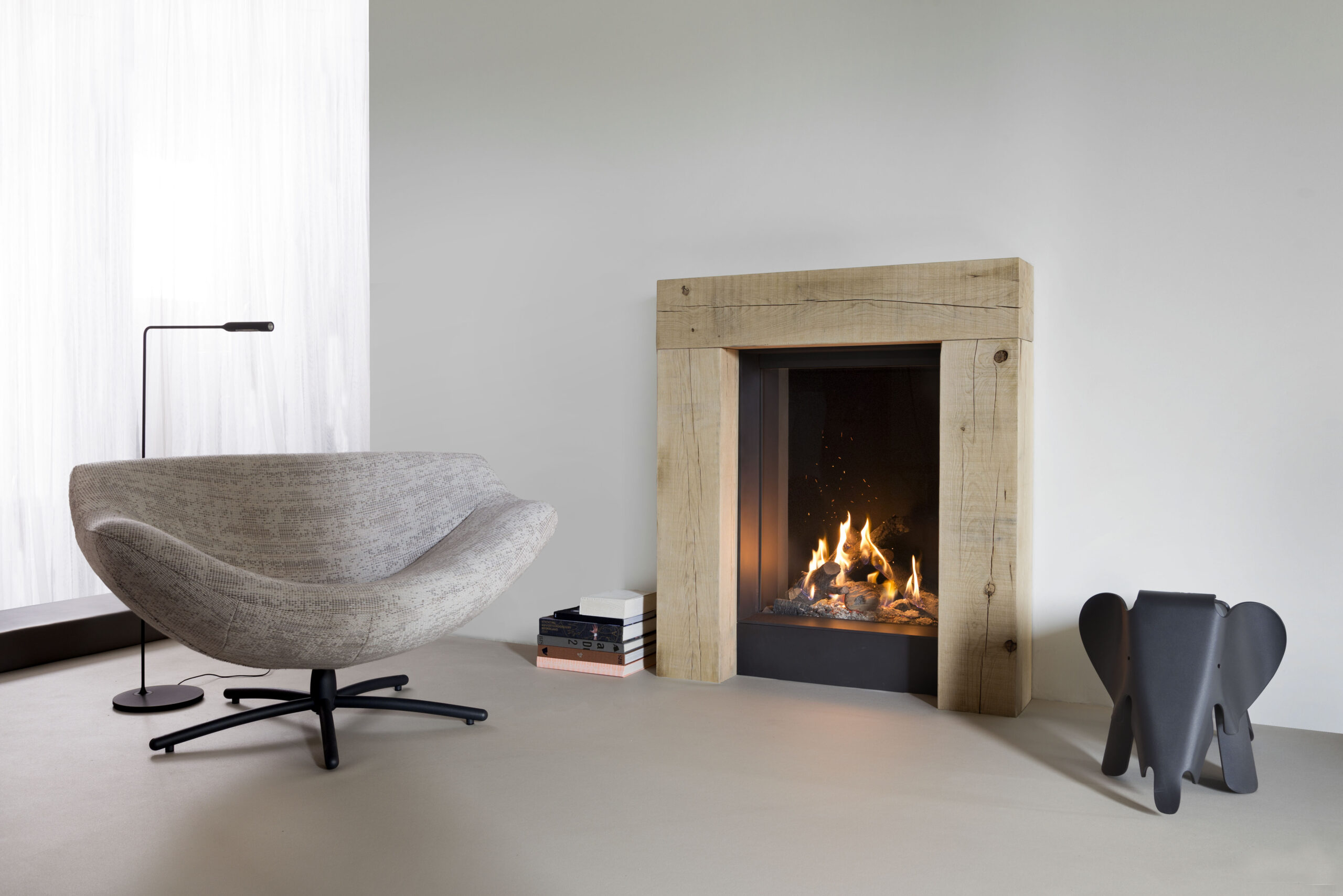 Kalfire GP 60/79F Gas Fireplace, living room setting