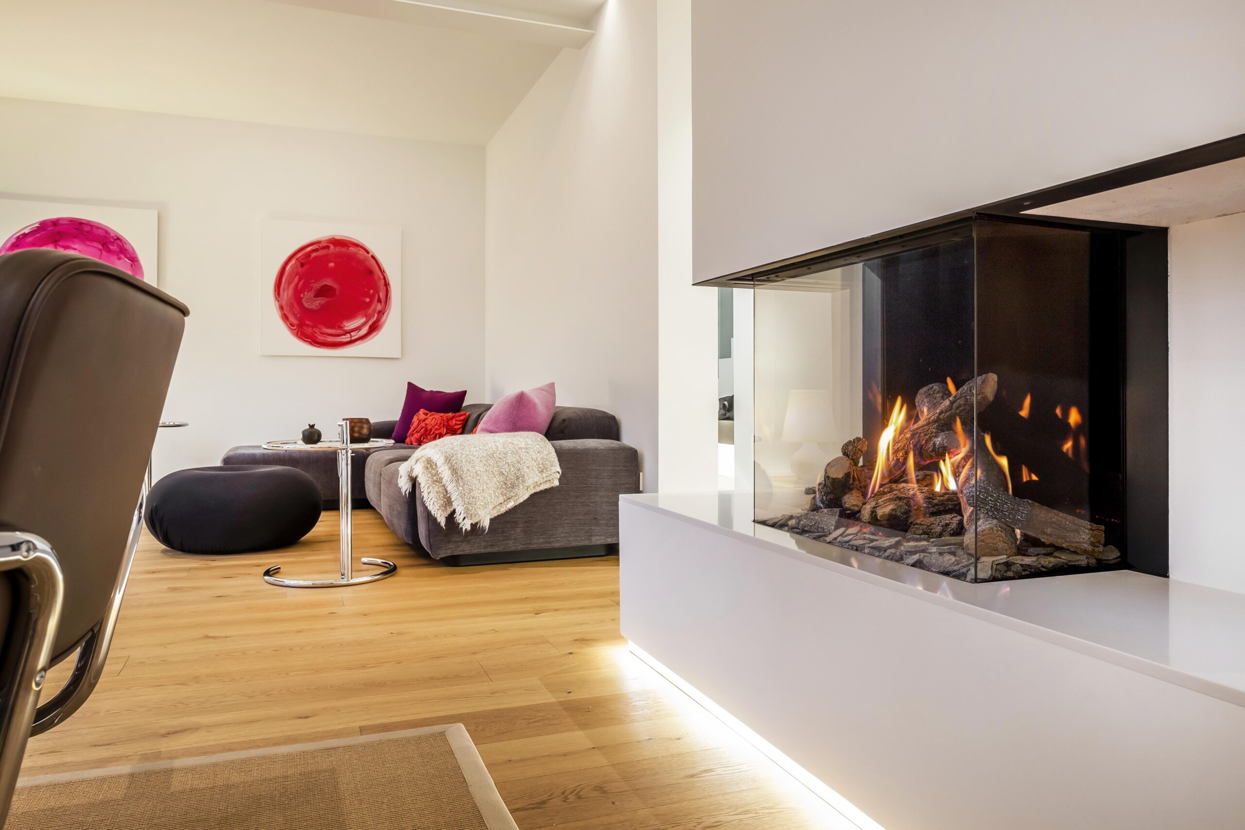 Kalfire GP70/55S Gas Fireplace, living room setting