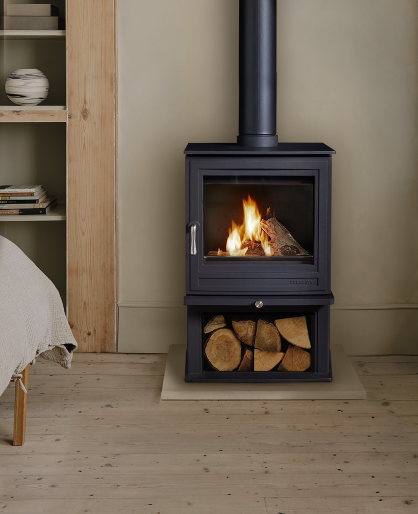 Chesneys Salisbury LS 5WS MK3 Wood Burning Stove, living room setting