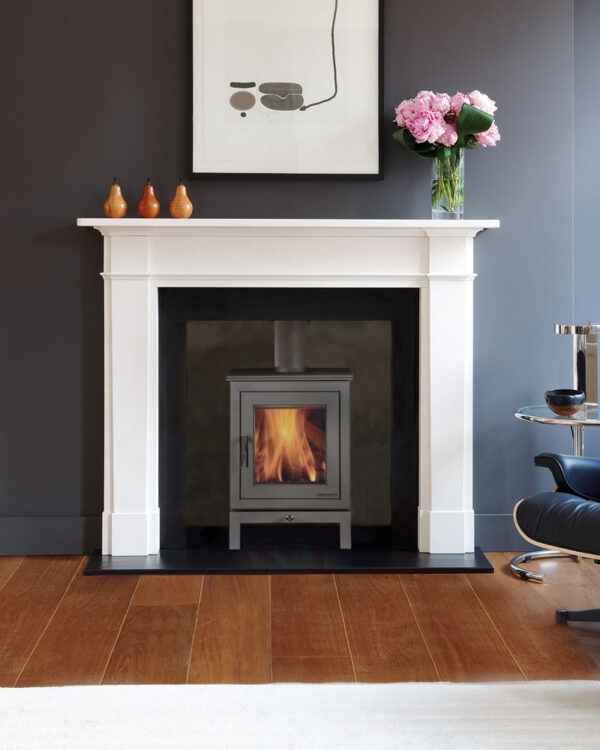 Chesneys Shoreditch 4WS MK3 Wood Burning Stove, living room setting