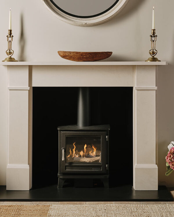 Chesneys Salisbury Salisbury 5 BioEthanol Stove, living room setting