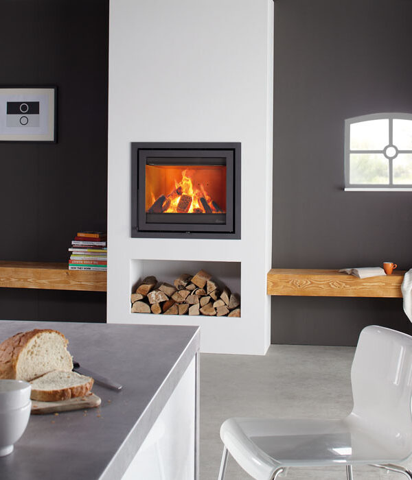 Dik Geurts Instyle 700 Insert /Built-in Wood Burning Stove, living room setting