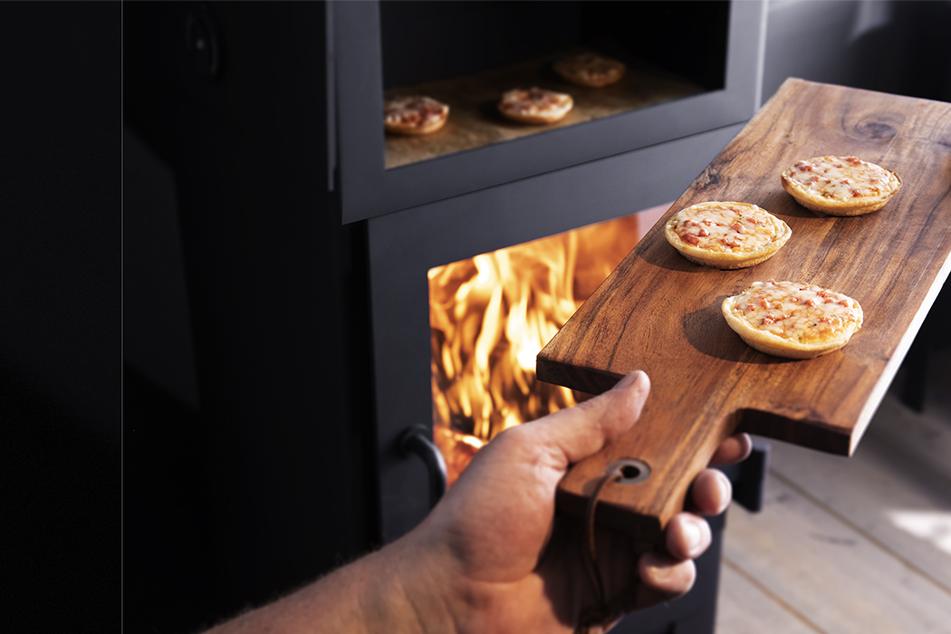 Dik Geurts Lars 1000 Wood Burning Stove Close View