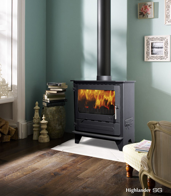 Dunsley Highlander 5 Enviro-burn Square Glass Multi Fuel Stove, living room setting